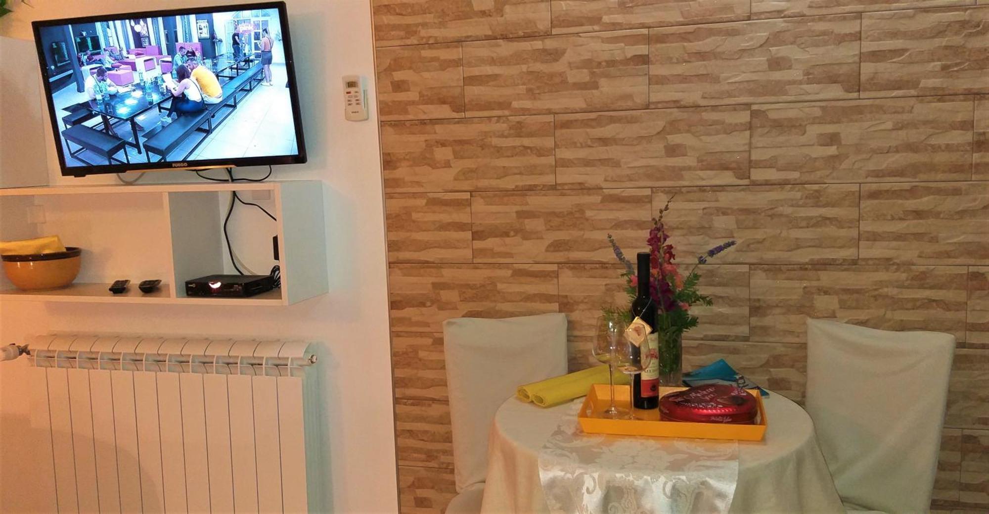 Apartments Okuka Тиват Экстерьер фото